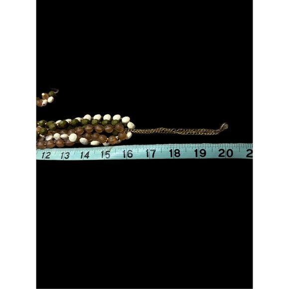 Vintage plastic gold and three color bead strand necklace with matching earrings - Picture 2 of 7